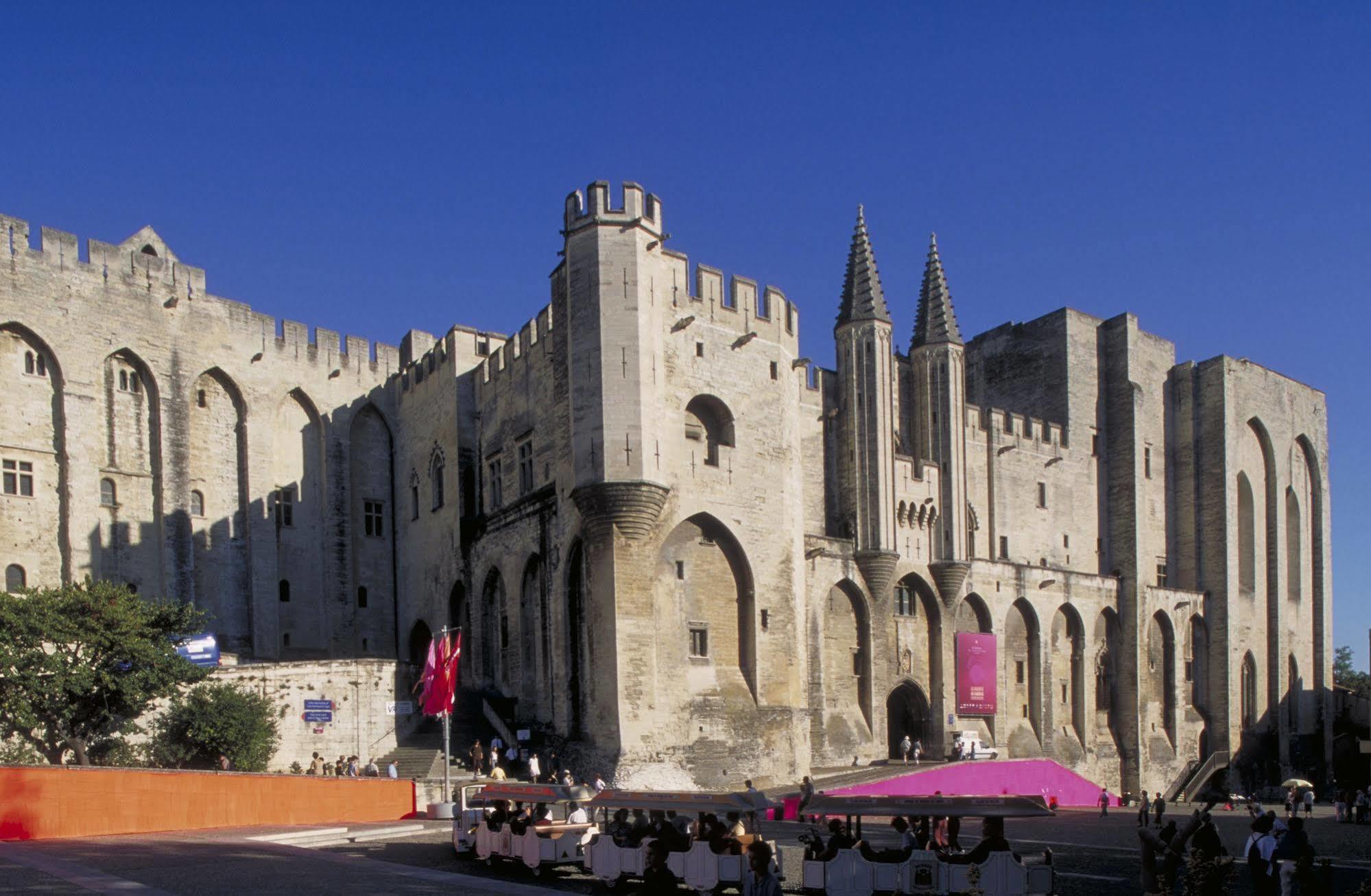 Adagio Access Avignon